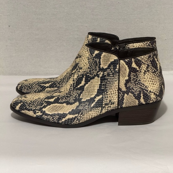 Sam Edelman Petty Ankle Bootie - size 10.5 - Picture 1 of 9